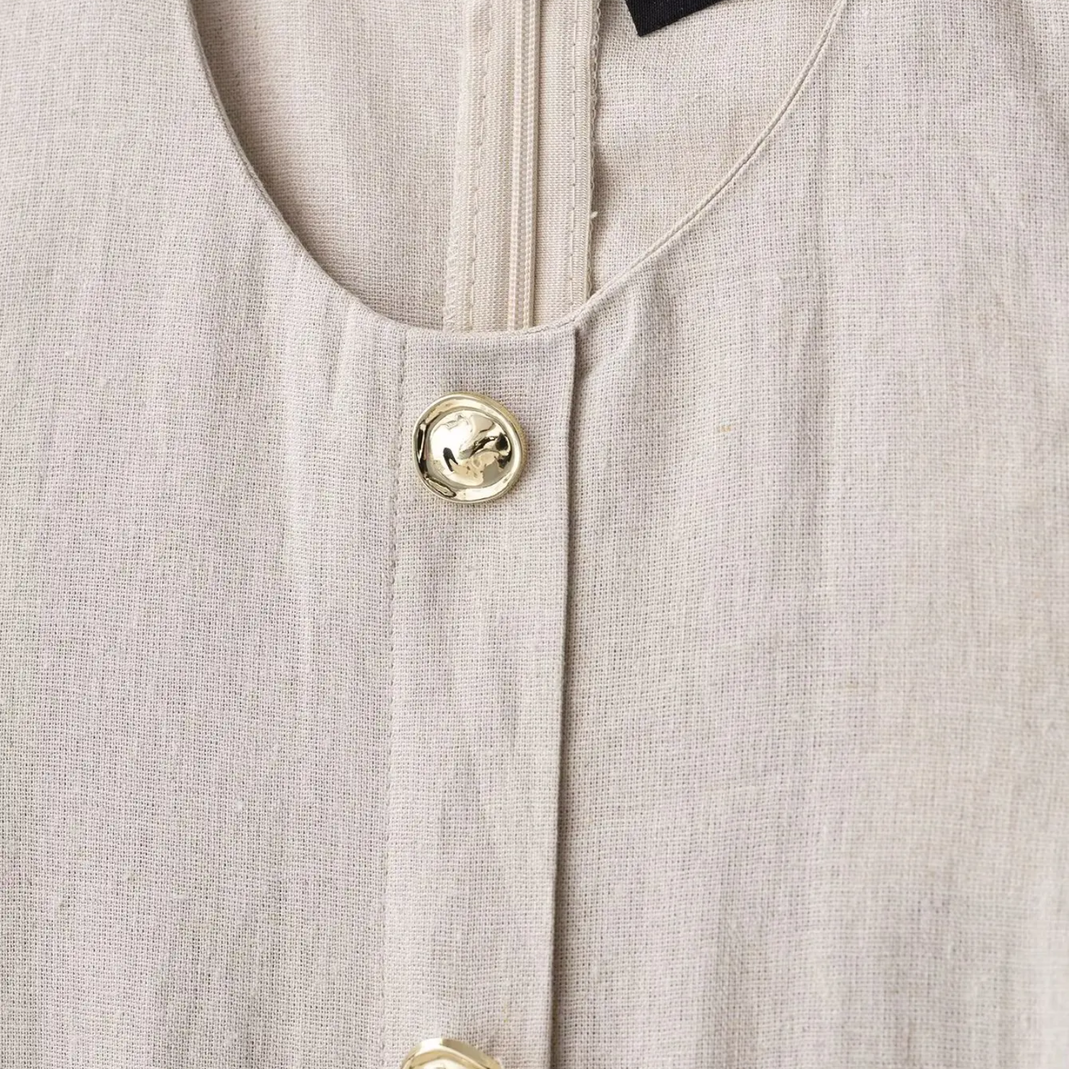 Chloe | Round-Neck Sleeveless Midi Dress with Barrel Pocket